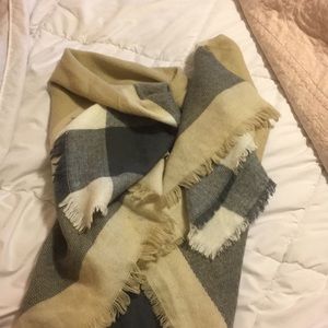 Blanket scarf